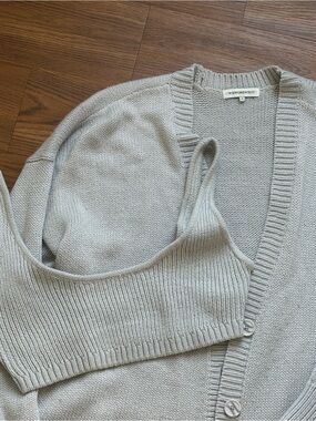 WEWOREWHAT grey sweater and bralette combo